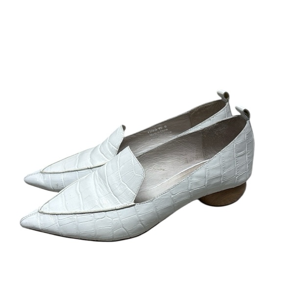 Jeffrey Campbell Viona White Croc Embossed Leather loafers Wood 1” Heel Pointy 6 - Picture 1 of 7